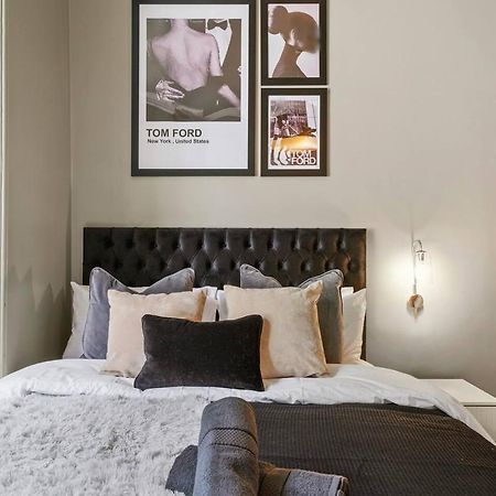Lovely Central Wakefield Apartment - Parking Extérieur photo