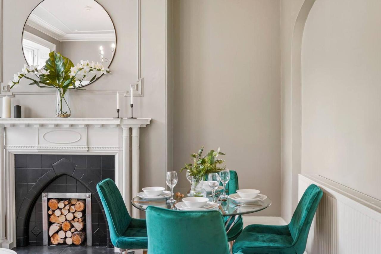 Lovely Central Wakefield Apartment - Parking Extérieur photo