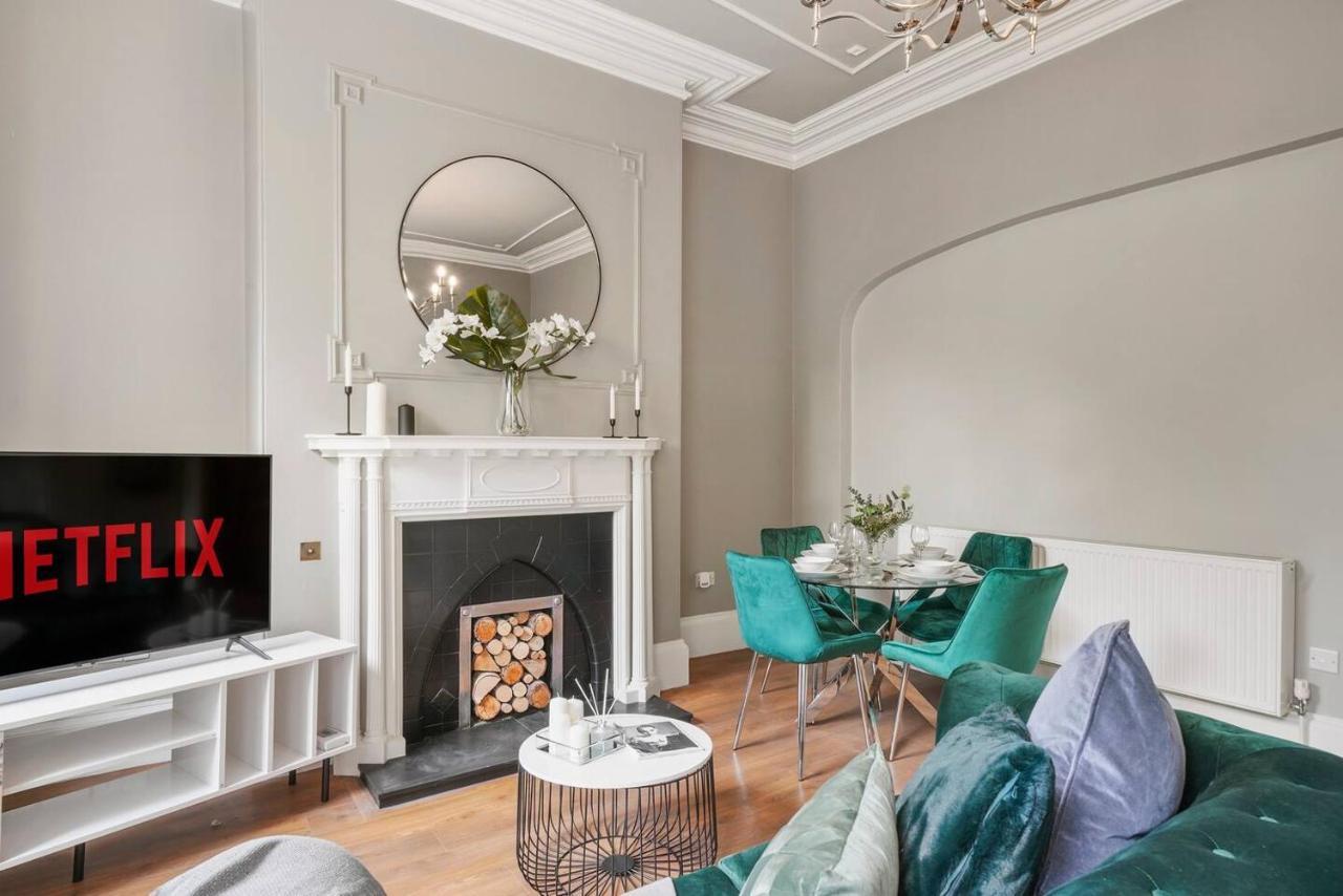 Lovely Central Wakefield Apartment - Parking Extérieur photo
